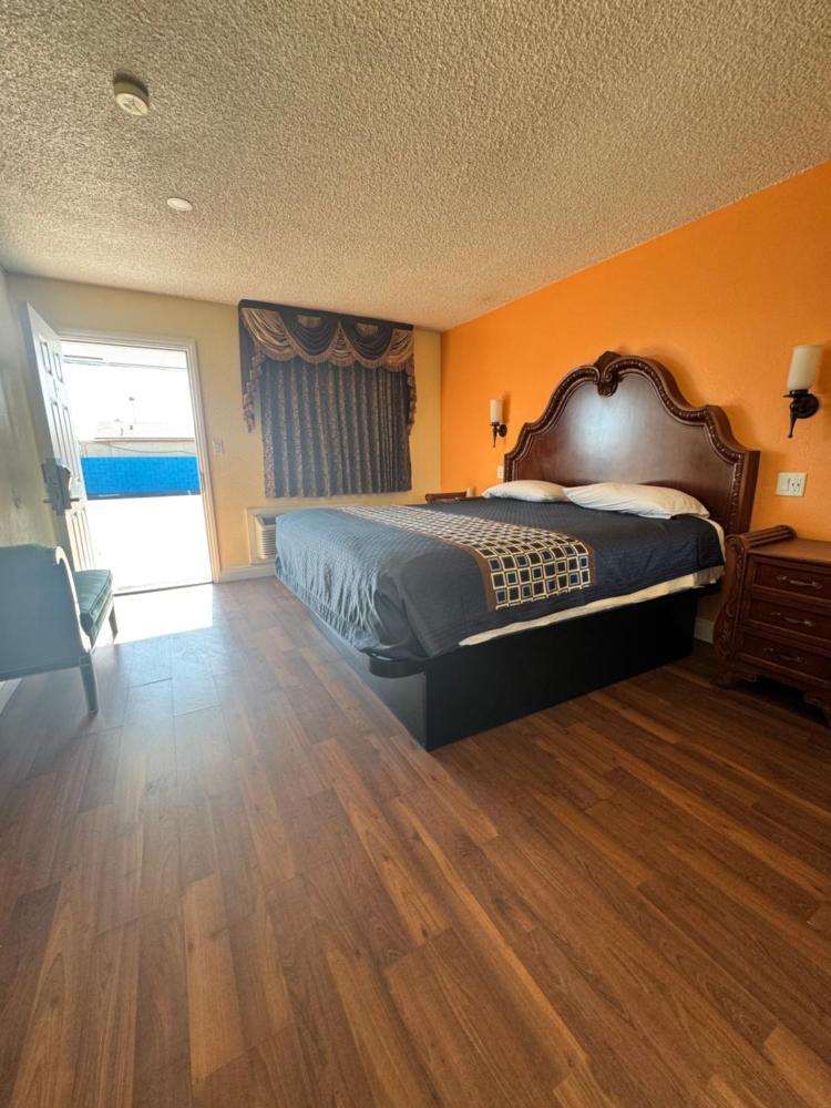 Walden Motel